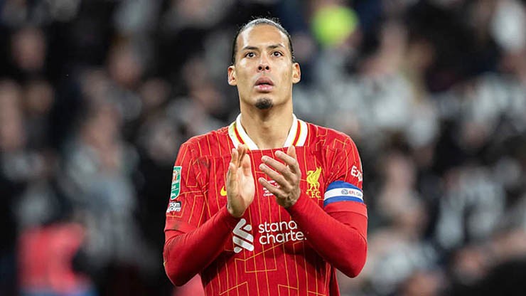 Van Dijk lọt vào tầm ngắm của Bayern