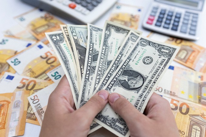 Giá USD ngân hàng tăng mạnh