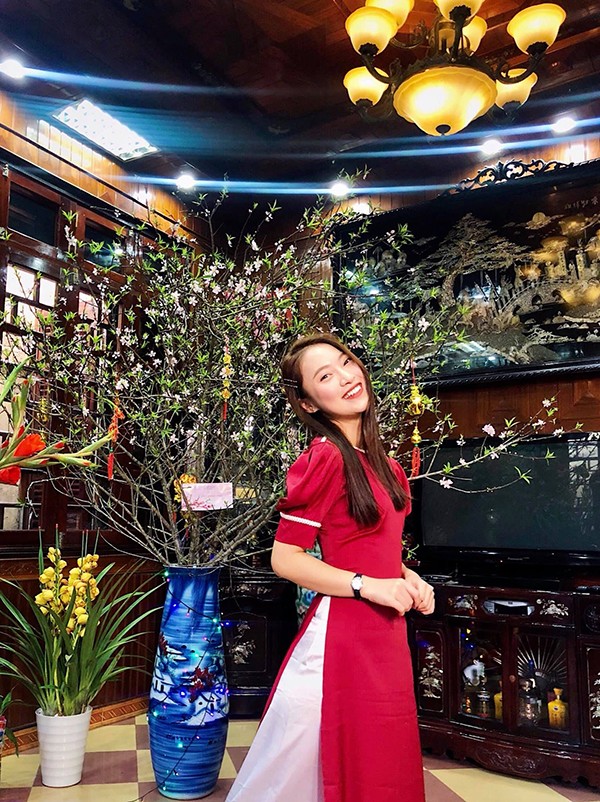 Nữ MC 'Đường lên đỉnh Olympia' quê Nghệ An tuổi trẻ tài cao, 25 tuổi đã có nhà đẹp xe sang - 8