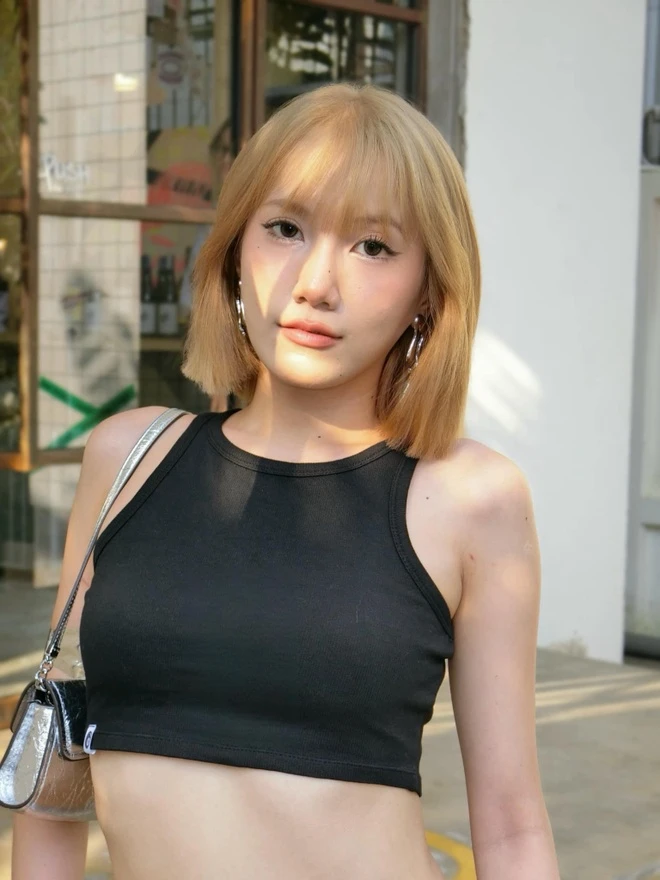 Emma Nhất Khanh.