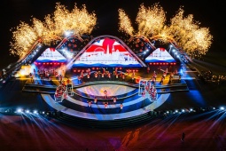 Mừng Đại hội Đảng XIV: Người dân Thủ đô lần đầu được xem trình diễn pháo hoa nghệ thuật quy mô lớn