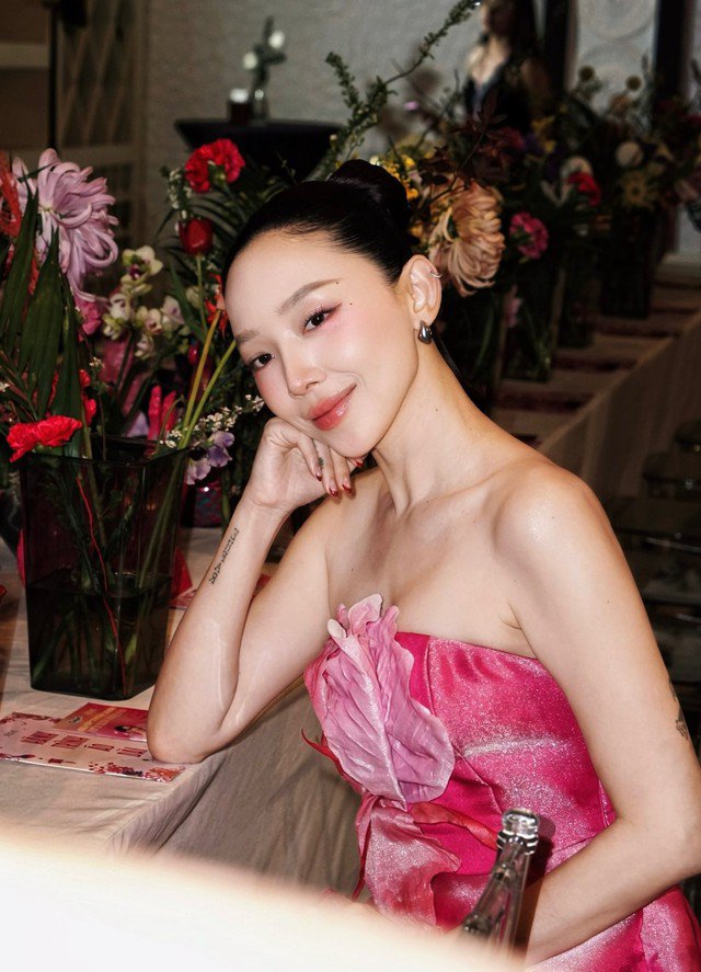 Tóc Tiên ở tuổi 37 có sắc vóc 'hack tuổi' ngỡ ngàng ra sao? - 1