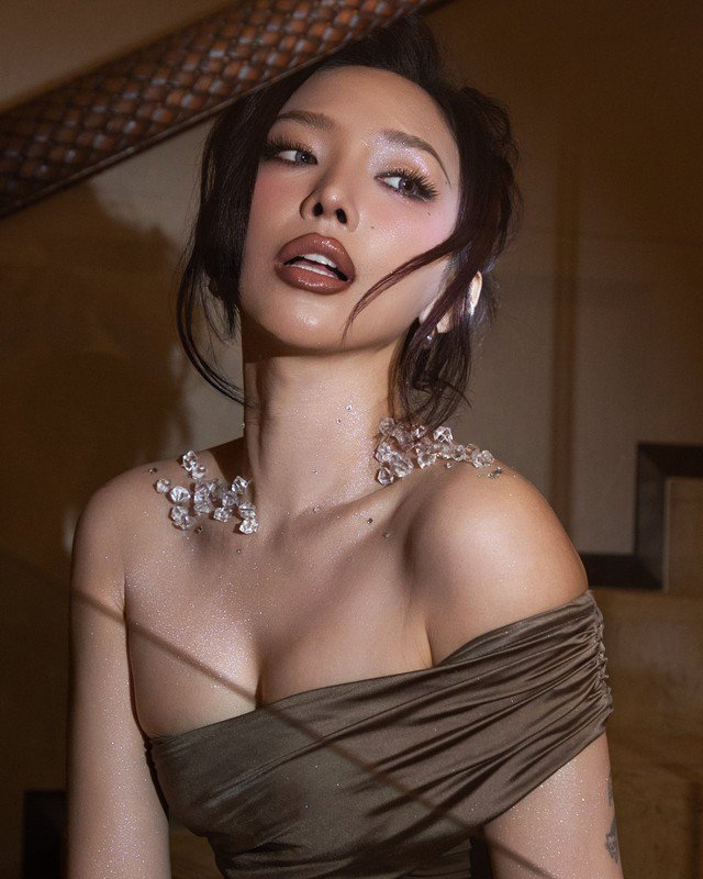 Tóc Tiên ở tuổi 37 có sắc vóc 'hack tuổi' ngỡ ngàng ra sao? - 6