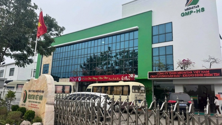 Theo điều tra, đường dây do Đức cầm đầu bị đánh giá có quy mô đặc biệt lớn, hoạt động trên phạm vi toàn quốc.