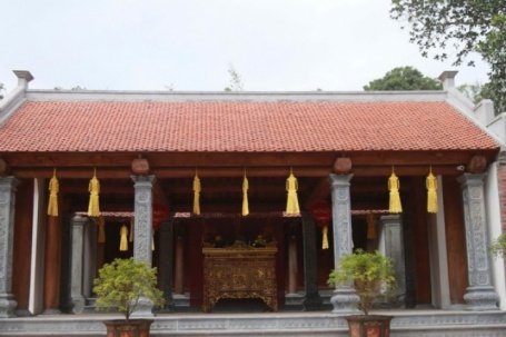 Cận cảnh ngôi chùa nằm dưới chân núi Chương Sơn ở Ninh Bình còn lưu giữ báu vật 1.000 năm tuổi