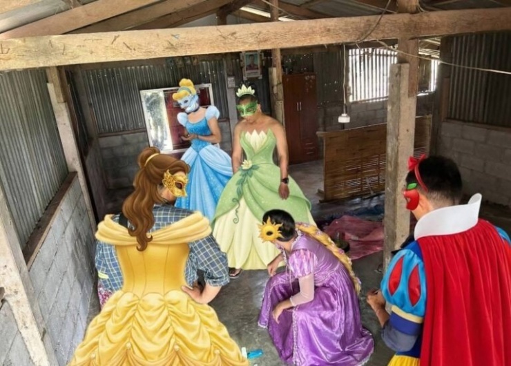 Hiện trường vụ bắt giữ hóa cảnh phim Disney, One Piece.