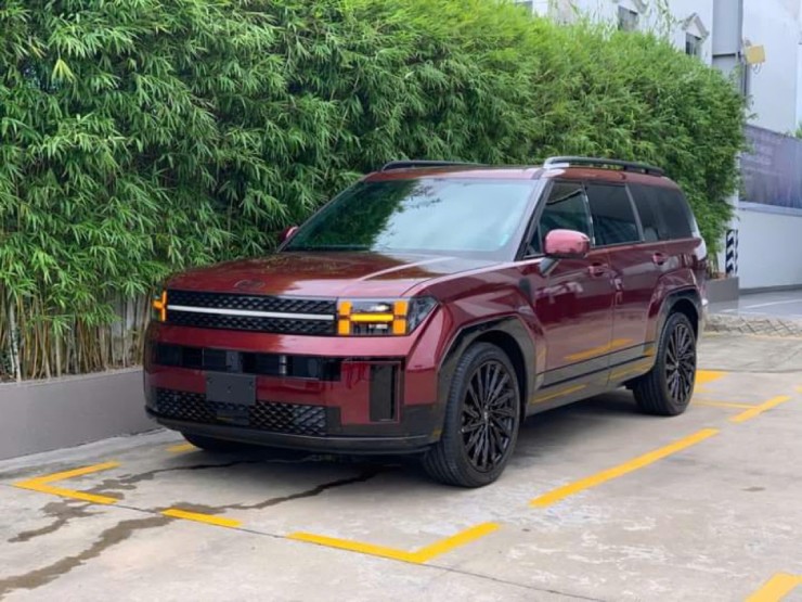 So kè Hyundai SantaFe và Mazda CX-8: SUV nào trội hơn? - 1