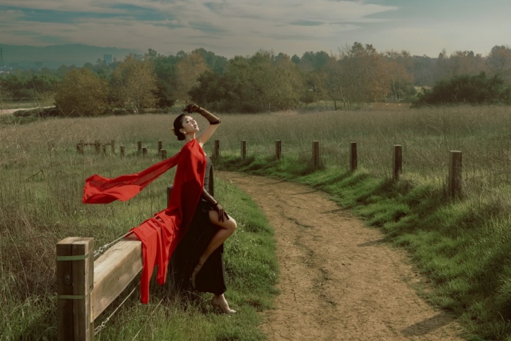 Ngọc Quyên khoe lưng gầy - 7