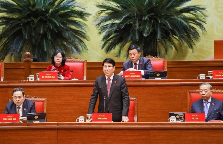 Ủy viên Bộ Chính trị, Chủ tịch nước Lương Cường thay mặt Đoàn Chủ tịch điều hành phiên thảo luận.