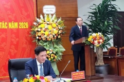 Thứ trưởng Bộ Nông nghiệp và Môi trường: Thịt heo, nội tạng thối, không rõ nguồn gốc ở đâu ra?