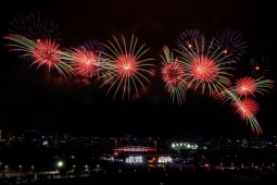 Hoành tráng màn tổng duyệt pháo hoa lớn nhất từ trước tới nay ở Hà Nội