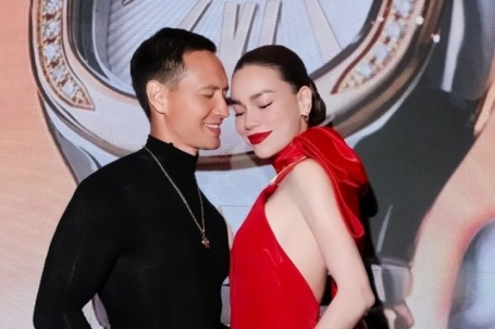 Kim Lý đắm đuối bên Hồ Ngọc Hà