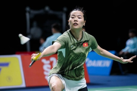 Hoa khôi cầu lông Thùy Linh cứu 3 set point ấn tượng, vào tứ kết Indonesia Masters tiền tỷ