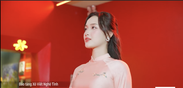 Trong video Người đẹp truyền thông mới đây, Diệu Linh tự hào giới thiệu về mảnh đất Nghệ An anh hùng. "Sinh ra và lớn lên trên mảnh đất Nghệ An – quê hương của nhiều bậc hiền tài đất nước, đến nay khi bước sang tuổi 18, tôi chọn Miss World Vietnam là hành trình để học hỏi, trưởng thành và tỏa sáng theo cách của riêng mình. Tôi mong muốn dùng sức trẻ và lý tưởng của bản thân để góp phần lan tỏa những giá trị tốt đẹp, đóng góp cho quê hương và đất nước", cô chia sẻ.