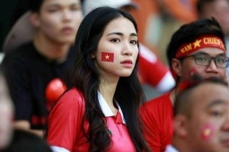 Hòa Minzy bật khóc vì U23 Việt Nam, cầu thủ Đình Bắc bất ngờ vào bình luận