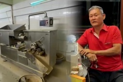 Bên trong xưởng thuốc trộn chất tạo cảm giác  ' mau hết bệnh ' 