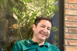 Nghệ sĩ Ưu tú Chí Trung:  " Tôi nói với các con, bố qua đời thì hỏa thiêu rồi thả ra sông, biển " 