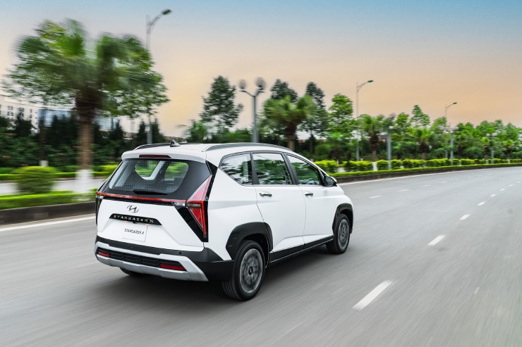 Ưu nhược điểm dòng MPV Hyundai Stargazer X giá từ 489 triệu đồng - 3