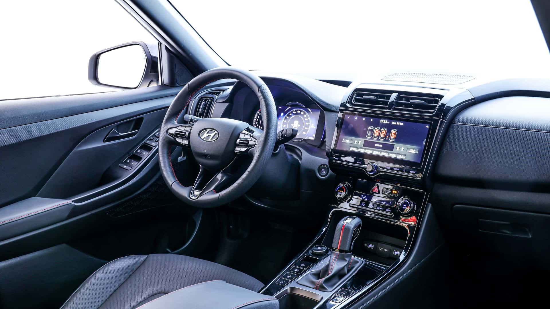 So sánh Mitsubishi Xforce và Hyundai Creta: 4 phiên bản, giá từ 599 triệu đồng - 4