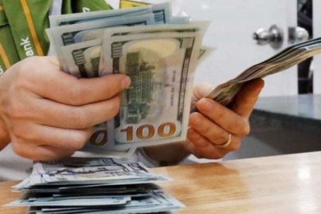 Tỷ giá USD/VND hôm nay 25/1: "Bốc hơi" gần 2% trong tuần, trong nước đồng loạt tăng