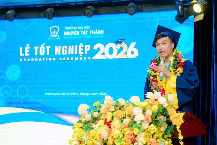 Dũng chia sẻ về hành trình vượt qua khó khăn của mình trên đường đời và học tập.