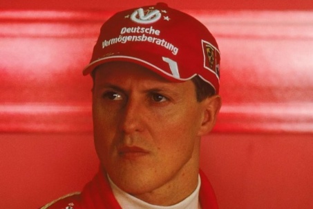 Tin cực nóng về Schumacher bị rò rỉ: Huyền thoại đua xe không còn nằm liệt giường