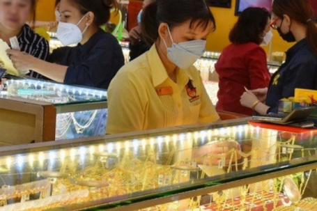 Cử tri kiến nghị có chính sách bình ổn giá vàng