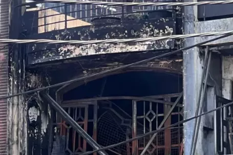 Vụ cháy liên hoàn 4 căn nhà ở TPHCM, 2 người nhảy từ tầng 2 thoát thân