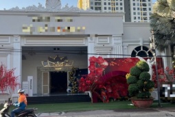 Nữ công nhân đang hát trong tiệc tất niên bất ngờ gục xuống, tử vong