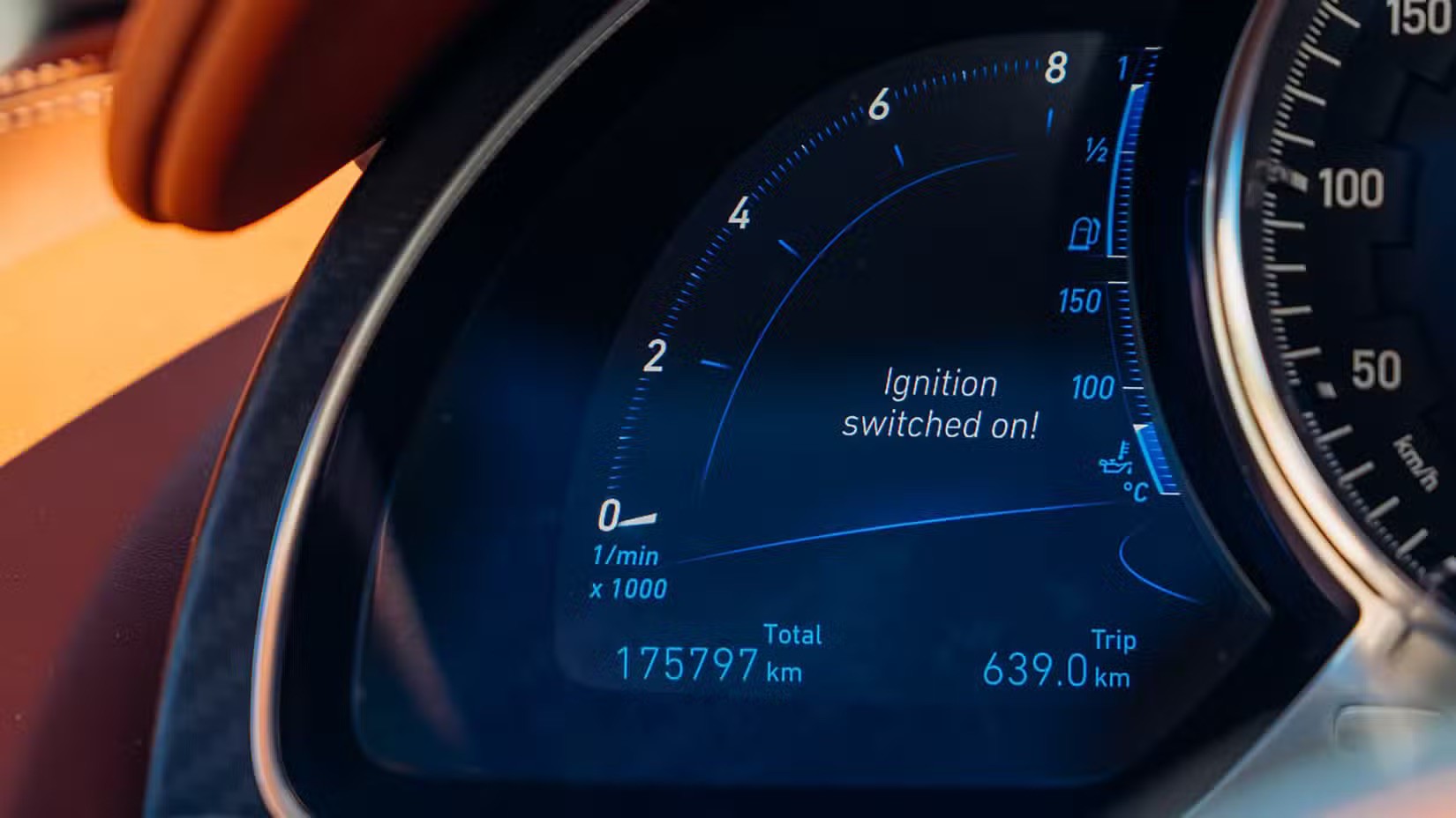 Bức ảnh số odo của xe do nhiếp ảnh gia siêu xe - Alex Penfold chụp.