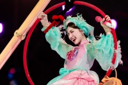 Hòa Minzy bị nhận xét 'liều mạng' trong fan concert