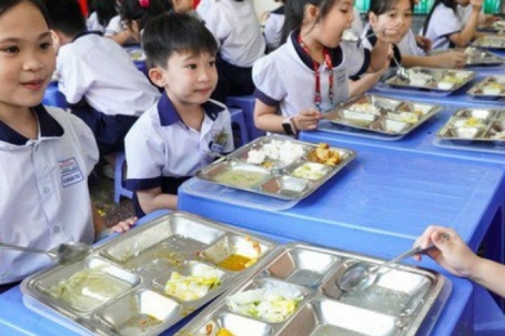 Một trường học ở TPHCM tổ chức bữa ăn bán trú trở lại sau vụ Sago Food