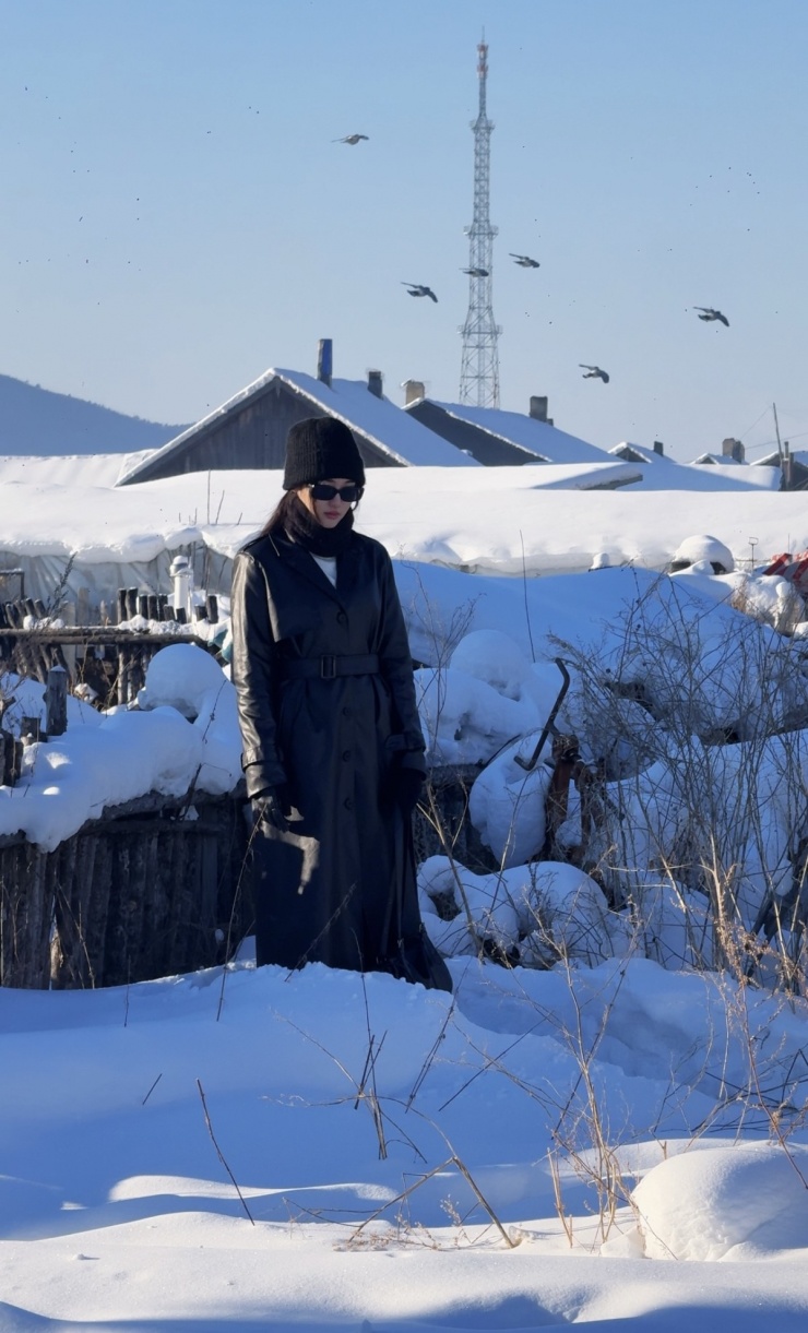 Khách Việt trải nghiệm cuộc sống ở nơi nước 100 độ chưa rơi xuống đã đóng băng - 5