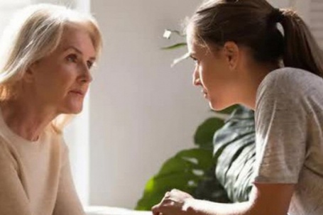 Về già, dù thân thiết đến mấy cũng đừng gặp 3 kiểu người này