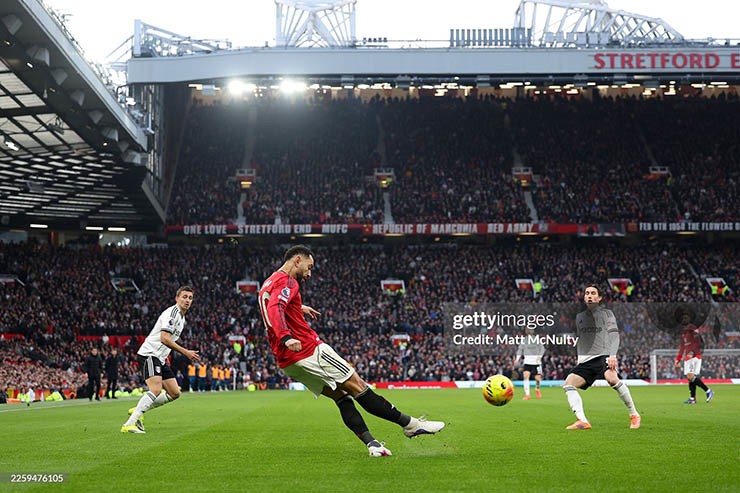 Cổ chân tốt là một phần bí quyết của Cunha