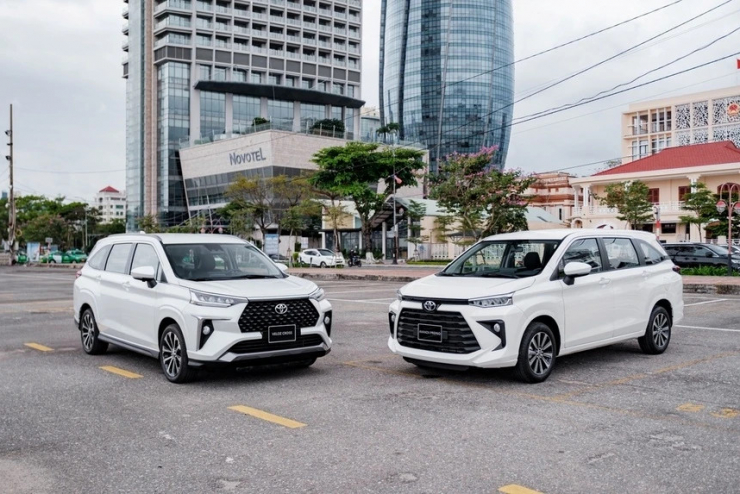 Bộ đôi MPV giá rẻ của Toyota tiếp tục được ưu đãi 100% lệ phí trước bạ trong tháng Tết. Ảnh: TMV