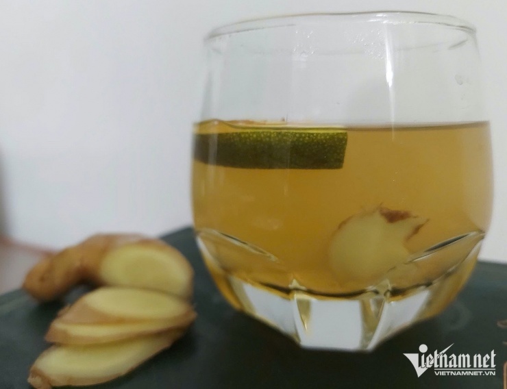 Món trà gừng mật ong giúp cơ thể hồi phục nhanh sau uống rượu. Ảnh: N. Huyền&nbsp;