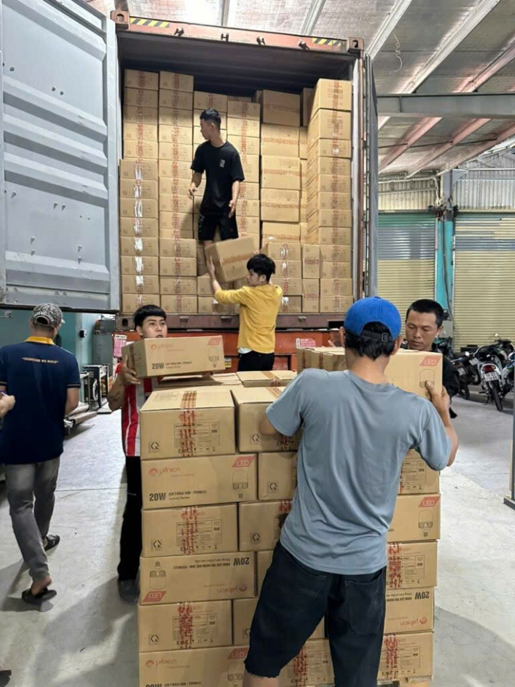 Sinh viên vật vã mưu sinh dịp tết nguyên đán