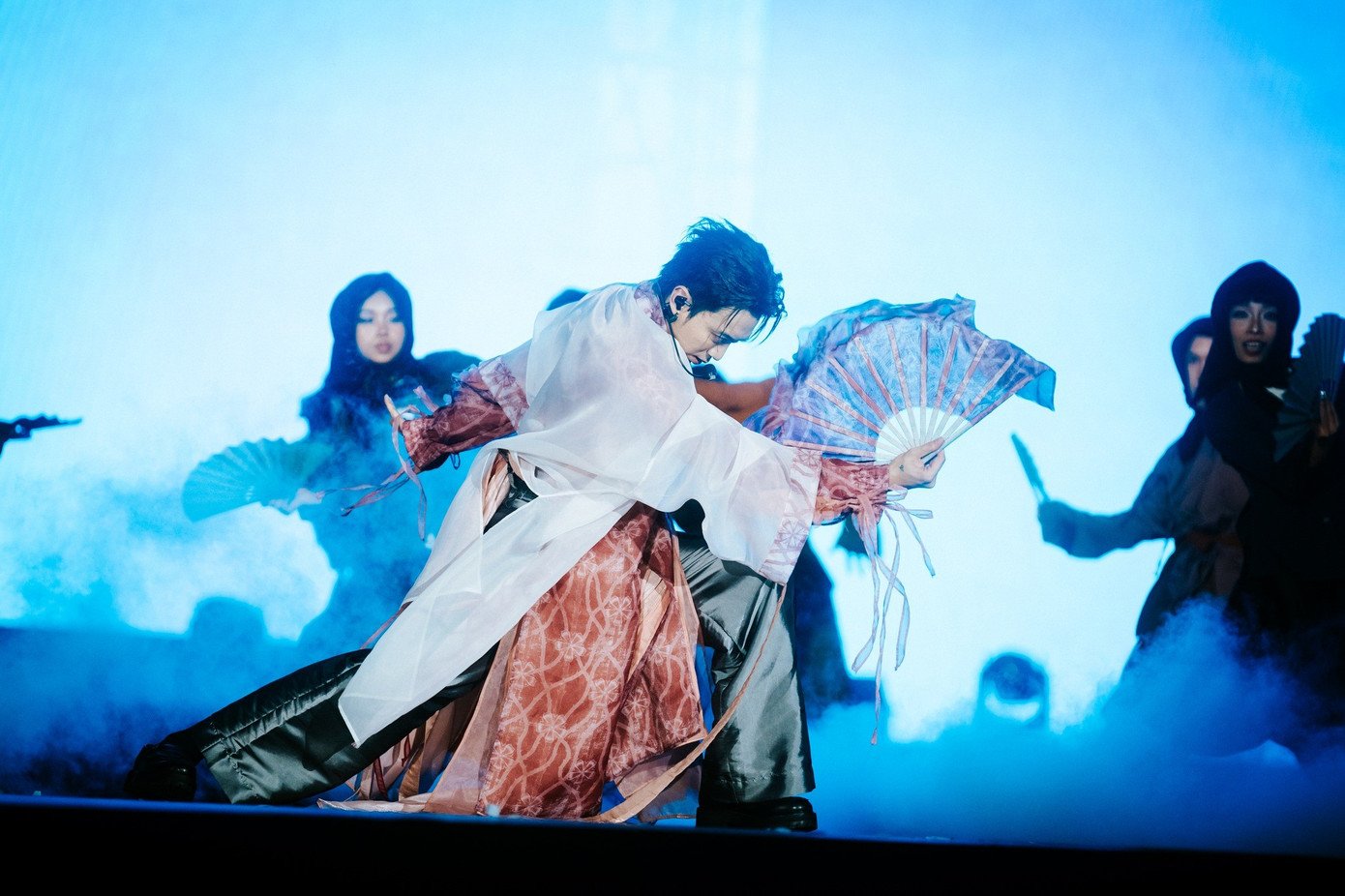 Soobin và Quốc Thiên làm show cá nhân và bán 