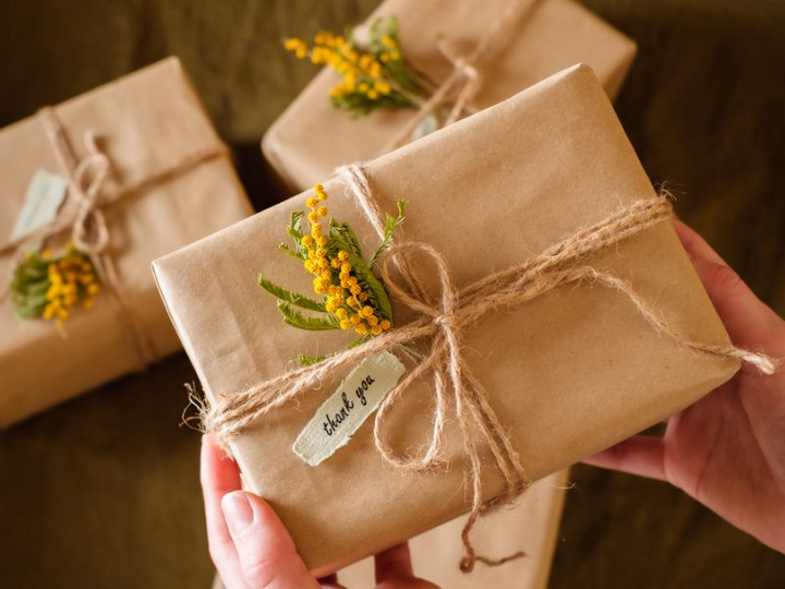 Quà handmade giúp bạn bày tỏ yêu thương theo cách bền lâu và thực tế nhất.