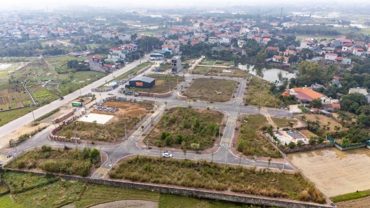 Hiện trạng các lô đất vùng ven Hà Nội sau hơn một năm đấu giá lập đỉnh - 4