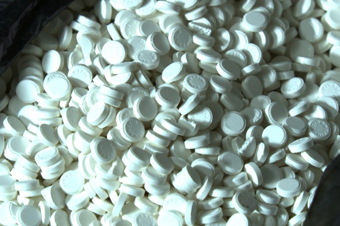 Đường dây làm giả 'thuốc đông y cổ truyền' từ bột ngô, thuốc tây