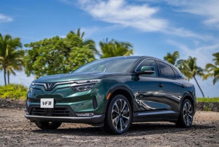 Có nên sở hữu xe VinFast VF 8 để phục vụ đi lại và du lịch dịp lễ Tết