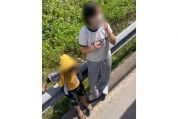 Chuyện thật như đùa: Về quê Thanh Hóa ăn Tết, bố mẹ đi 50km mới biết bỏ quên 2 con trên cao tốc