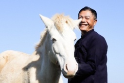 Loài ngựa quý hiếm được ví như 'vàng trắng' giúp người dân xứ Lạng đổi đời, xây nhà mua xe