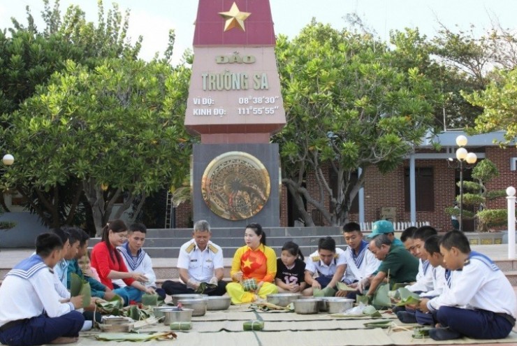 Những ngày cận Tết ở đảo Trường Sa và địa đầu Lũng Cú