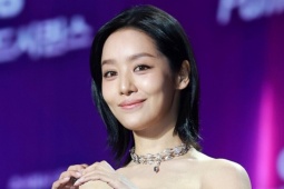 Diễn viên  ' Vinh quang trong thù hận '  nhập viện vì chảy máu mũi nghiêm trọng