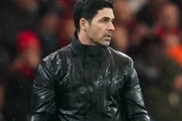 Arsenal trả giá đắt khi thắng Wigan, HLV Mikel Arteta lo trượt  ăn 4 