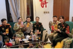 Những người lính Mũ nồi xanh Việt Nam đón Tết ở nơi cách Tổ quốc vạn dặm