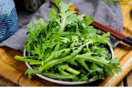 Việt Nam có loại "rau hoàng đế" giúp dưỡng tim bổ phổi, giá chỉ vài nghìn một bó